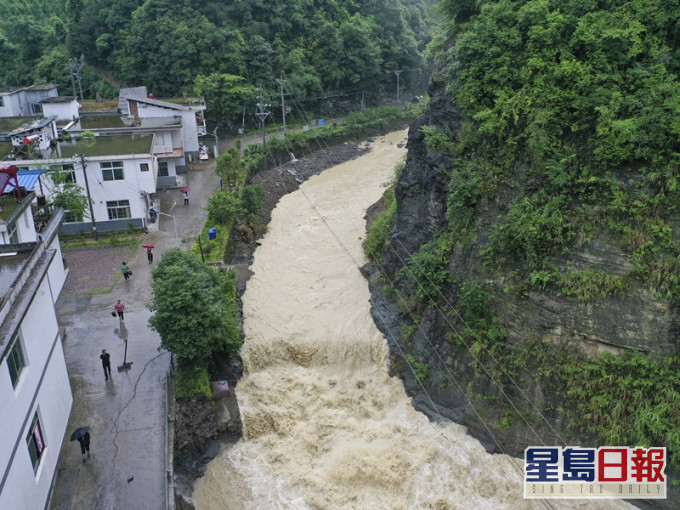 重慶黔江遭遇新一輪強降雨天氣。新華社
