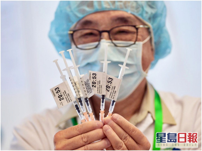 卫生署指15万剂复必泰疫苗已注射。资料图片
