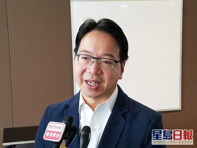莫乃光指中央的反制措施損香港新聞自由。 資料圖片