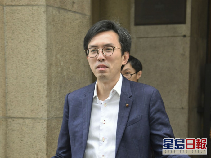 吳文遠入稟區院索償。