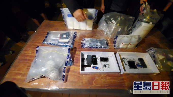 警方搜出的炸藥、裝置及化學品
