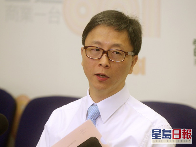 何栢良指,停課安排有助減低年輕組別感染病毒的風險。 資料圖片