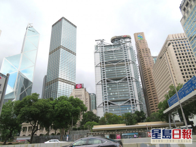 彭博報道香港的富商及高收入階層正籌備隨時撤離香港。資料圖片