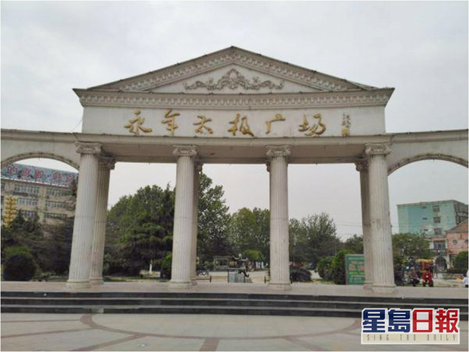 网传邯郸景区禁锢700多名学生。网图
