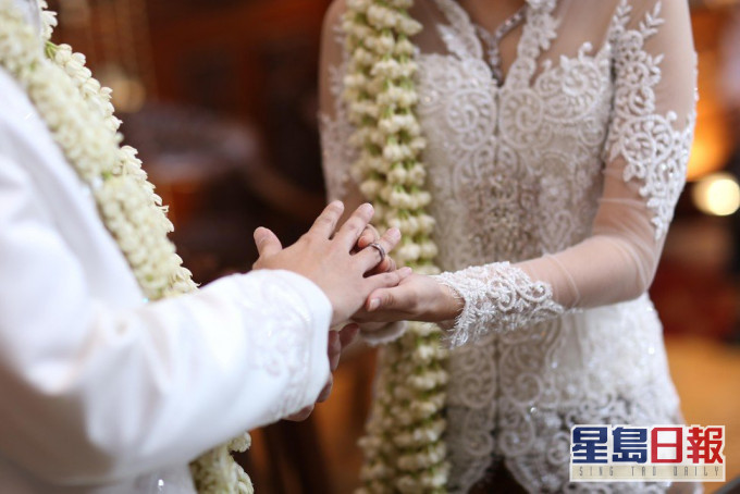 事發在印尼南蘇拉威西省(Sulawesi)舉辦的一場婚禮。網圖