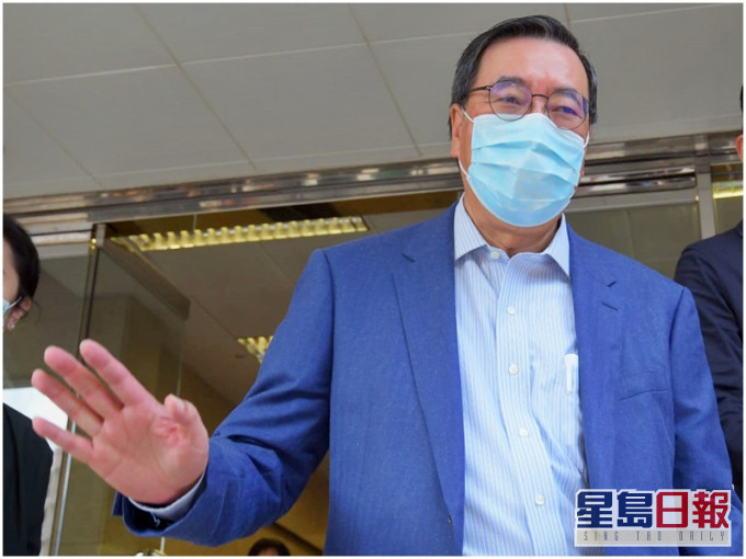 梁君彥認為議員若有其他去向,應撇脫地下決定,並向市民交代。