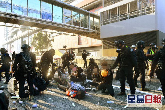 前年10月1日国庆日,有示威者涉嫌在黄大仙参与示威活动。 资料图片