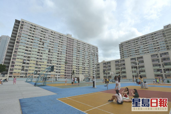 房委会今通过免租2个月。资料图片