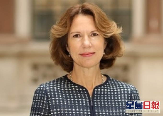 英国驻华大使吴若兰指即使外国媒体批判中国,并不代表他们都憎恨中国。网图