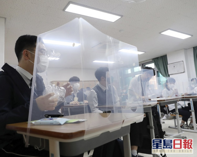 南韓周三起分階段復課。AP