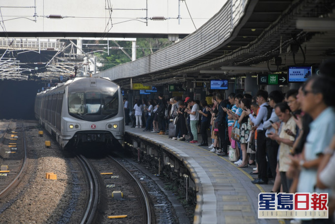 報告指出,「重複設定行車路綫」並不涉及安全問題。資料圖片
