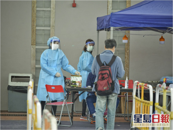 政府在藍田邨、富山邨及石籬二邨增設流動採樣站。資料圖片