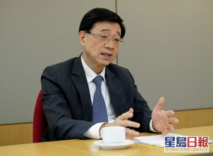 李家超回應指,懲教署就審視書刊內容有具體機制,每間院所均有設立刊物審裁委員會。資料圖片
