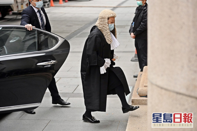 律政司司長鄭若驊。