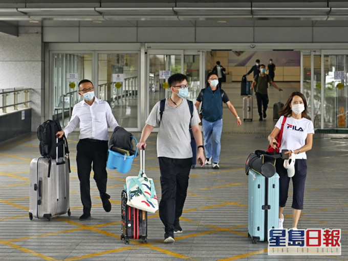 政府將於明日(29日)起,延長深圳灣口岸旅客清關服務時間,由上午10時至晚上10時。資料圖片
