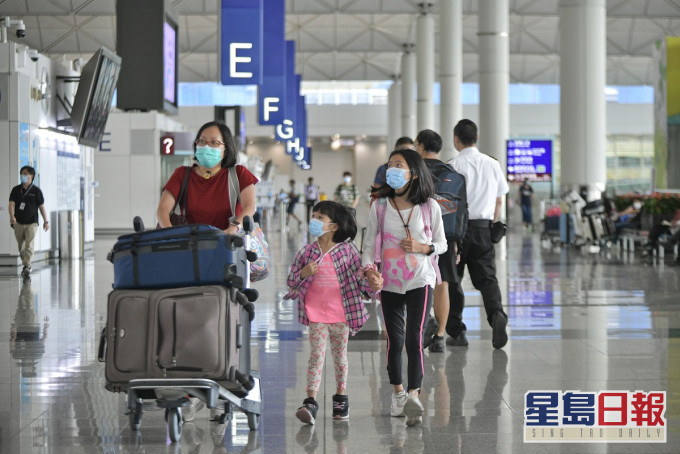 「長期優良服務公費旅行獎勵計劃」今年度預算達2.46億元。資料圖片