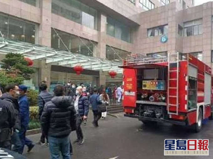 杭州一家醫院疑似發生爆炸致4人受傷。