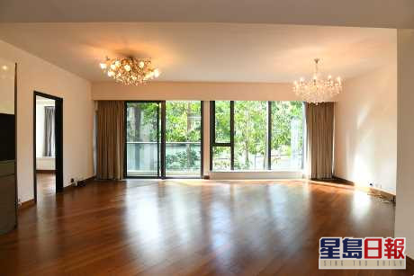 這個放盤為天鑄3座低層B室放盤,實用面積1630方呎。