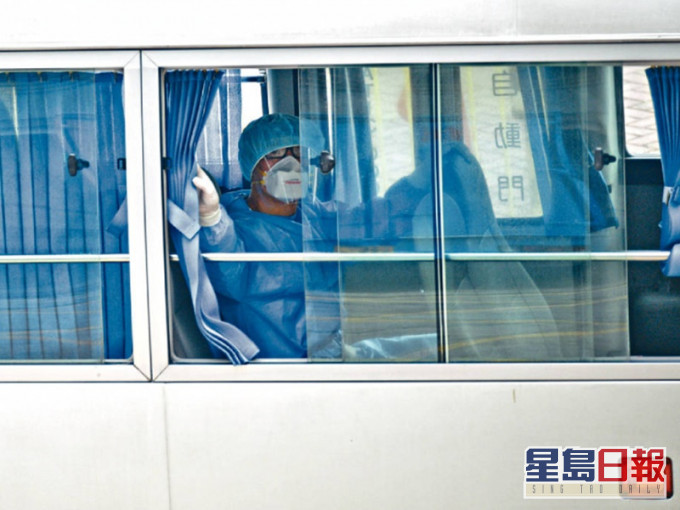 新冠肺炎疫情持續,確診個案的密切接觸者須到檢疫中心隔離。