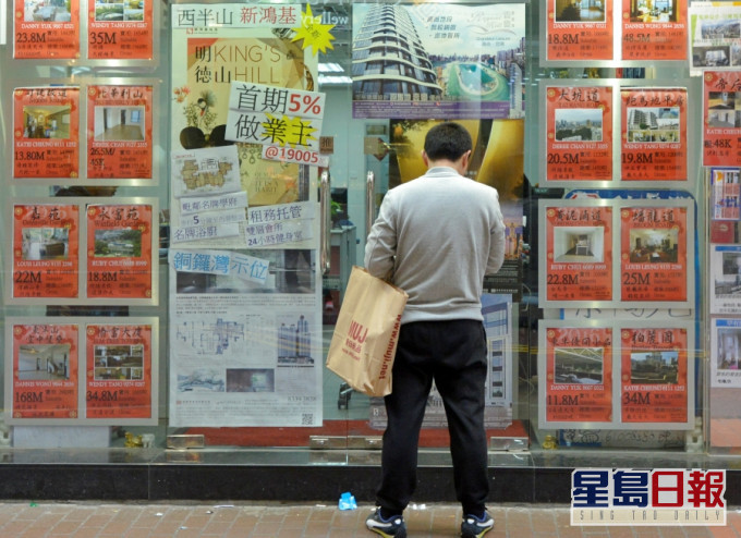 不少打工仔都會慨嘆人工永遠追不上通脹。資料圖片