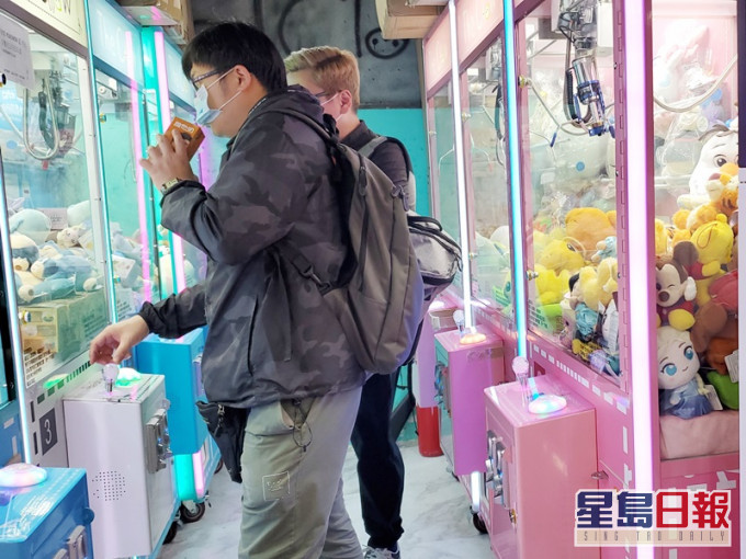 台北擬禁中小學50公尺內設夾公仔機,預計年底前實施。資料圖片