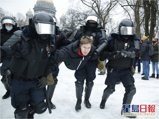 俄羅斯多地都有民眾上街聲援反對派領袖納瓦爾尼,警方拘捕多人。AP