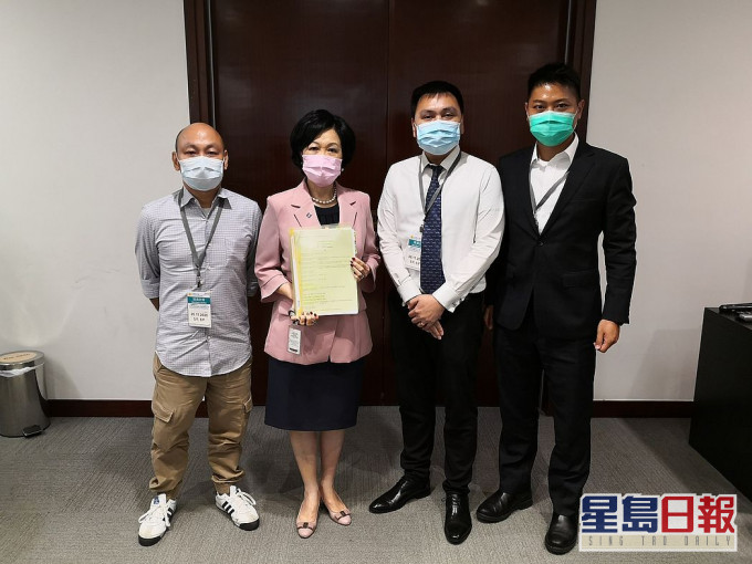 葉劉淑儀和李梓敬日前與紀律部隊評議會職方代表會面。葉劉淑儀fb圖片