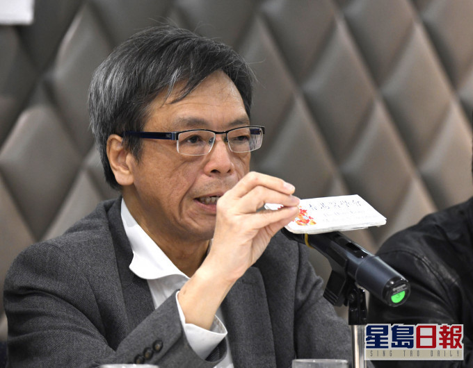 梁子超认为在记者会上,新冠肺炎病毒传播的风险并不大。资料图片