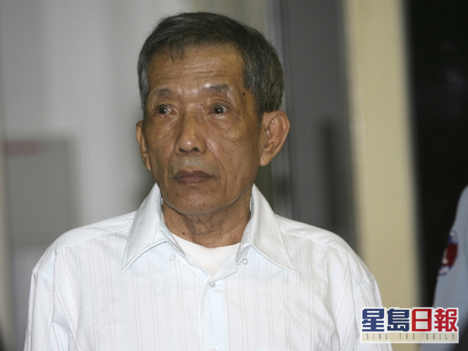 前赤柬領袖康克由(Kaing Guek Eav)於周三去世。AP相片
