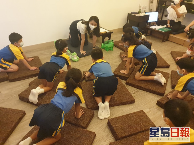 佛教慈敬學校推動禪修課程,助小學生管控情緒與減壓。