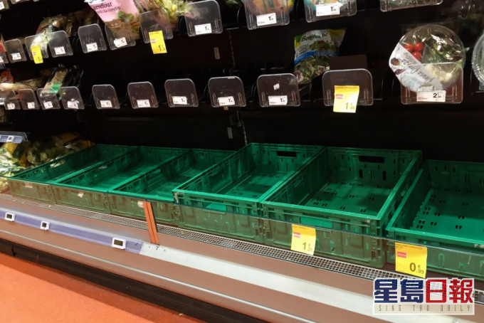 意大利民眾搶買物資淘空超市。AP