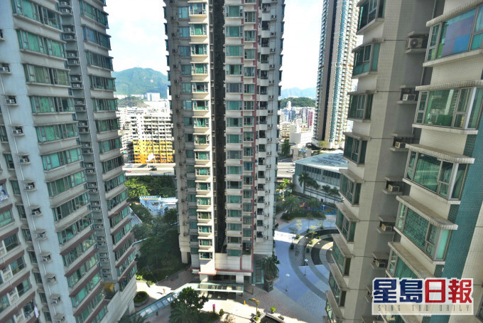 香港不少私人樓宇都會望樓景。資料圖片
