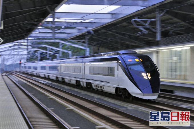 旅客可以乘坐京成電鐵Skyliner 往返東京成田機場與市區。facebook圖片