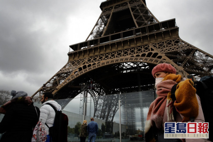 巴黎铁塔关闭。AP图片