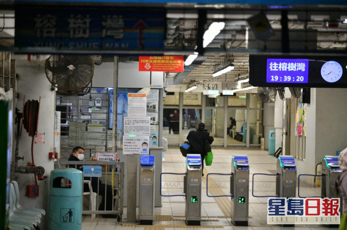 港九小輪已經加強清潔渡輪及碼頭。