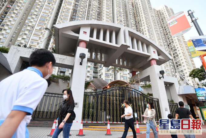 荃湾丽都花园780居民强检零确诊。