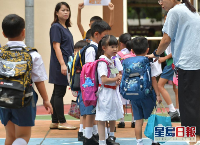 教育局指校方可弹性分配上学日数及升班留级安排。资料图片