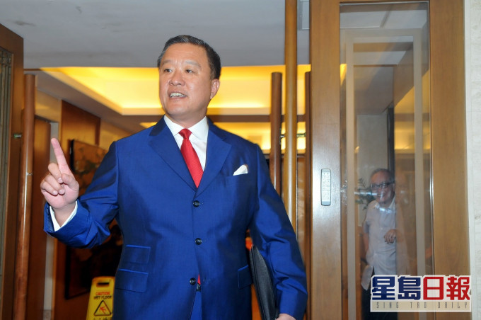 政府考慮是否褫奪前行政會議成員張震遠金紫荊星章。資料圖片