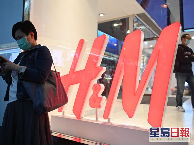 除了H&M，近年发表过与新疆棉花「切割」言论的国际品牌还有不少。