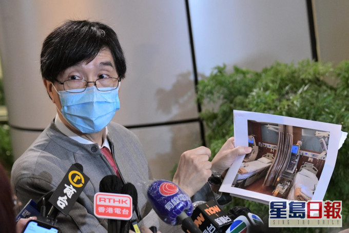 袁國勇指養和醫院確診洗腎病人曾脫口罩食三文治,病毒經空氣傳染鄰婦。