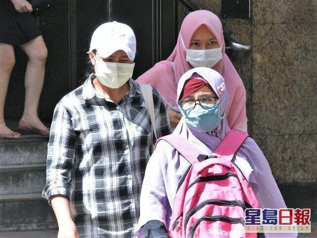 政府将尽快处理外佣转换雇主申请,以缩短入住宿舍时间。