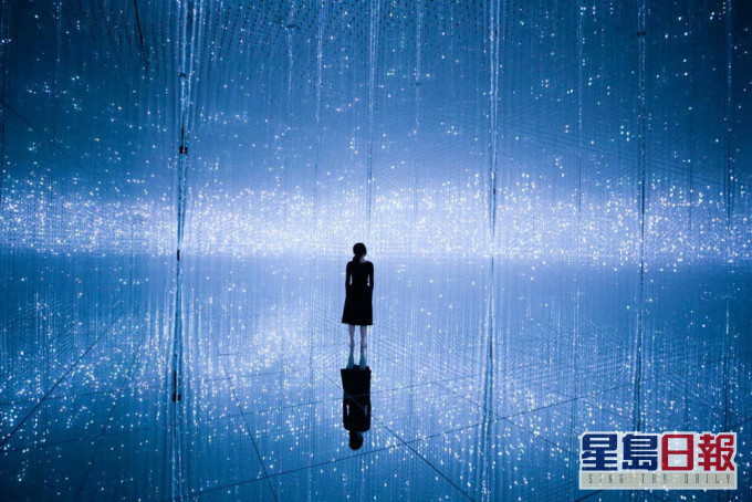 无穷无尽的水晶宇宙。(图片:澳门teamLab官网)