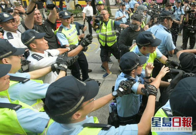 警方當日在灣仔金鐘拘捕多人。資料圖片