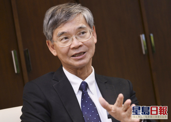 羅致光指,政府不鼓吹放無薪假,稱有員工認為「總好過公司裁員」。 資料圖片
