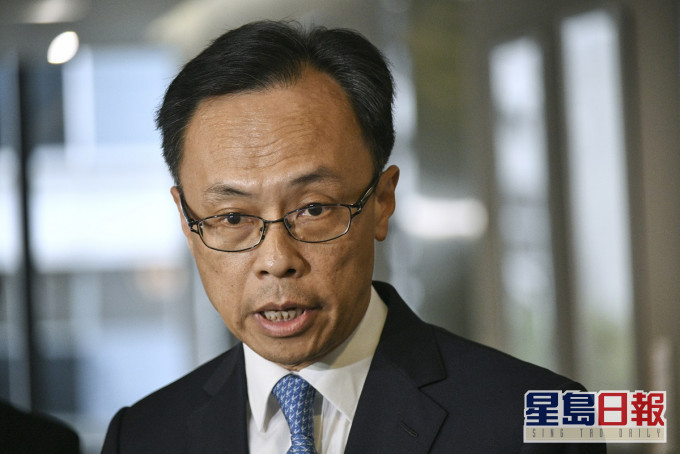 公務員事務局局長聶德權指在家工作不代表放假。資料圖片