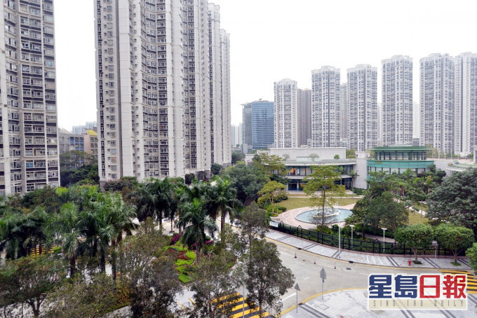 網民的舊同事約10年前賣樓,結果樓價持續飆升,還導致兩夫婦抑鬱。資料圖片