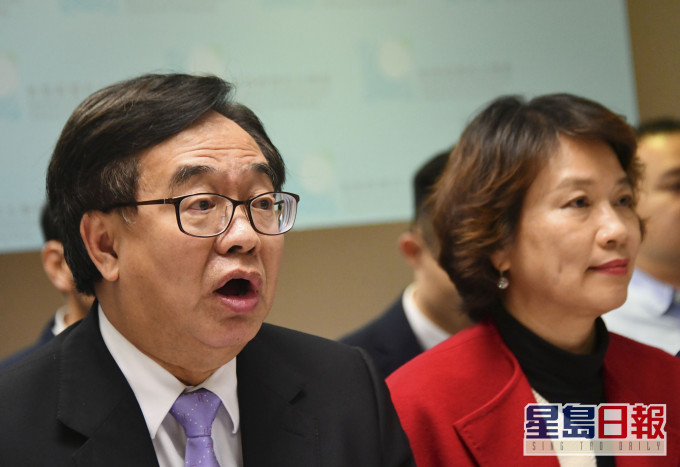 經民聯強烈呼籲港府派包機接回湖北港人。 資料圖片