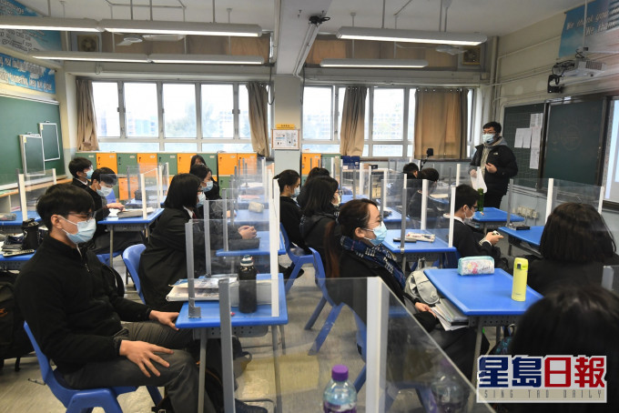 有中学校长认同公民与社会发展科有助重新聚焦,但质疑课程推行过急。 资料图片