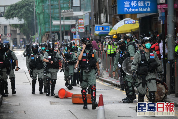 記協指今日在中環警方刻意阻礙記者採訪拍攝的事件。