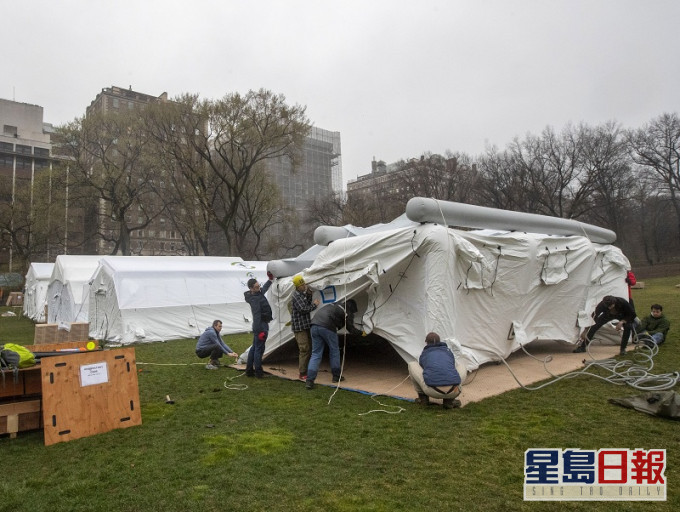 紐約中心公園建醫院。AP